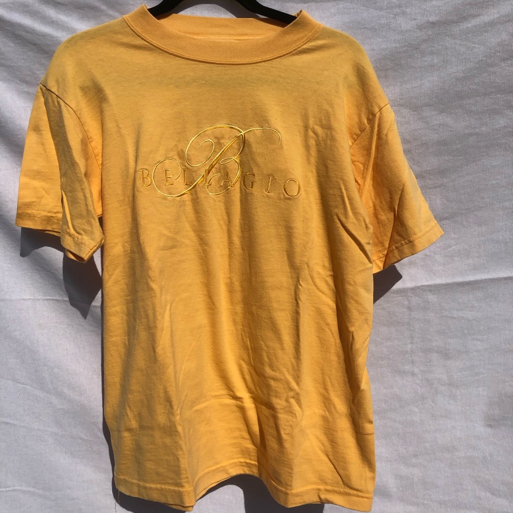 Vtg. Oversized Tee 💛